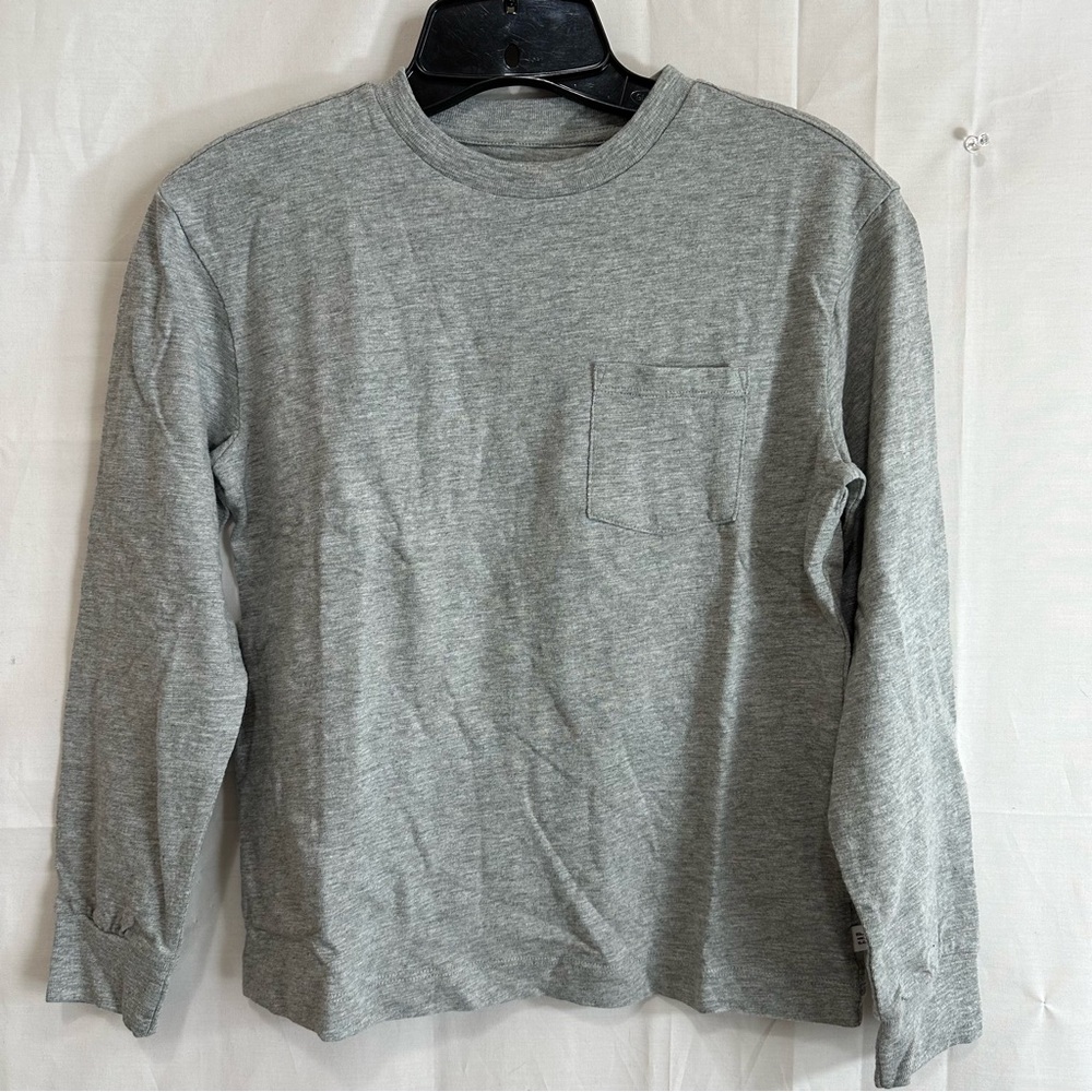 GAP Kids Basic Long Sleeve Crewneck T-Shirt with Chest Pocket M (8) Grey